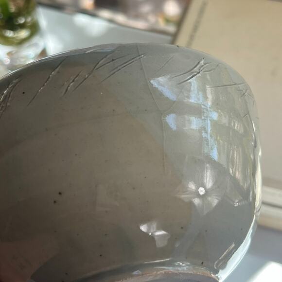 Studio Art Pottery Handmade Bowl Speckled Gray W/ Glossy Finish Signed By Anne C - Picture 9 of 16